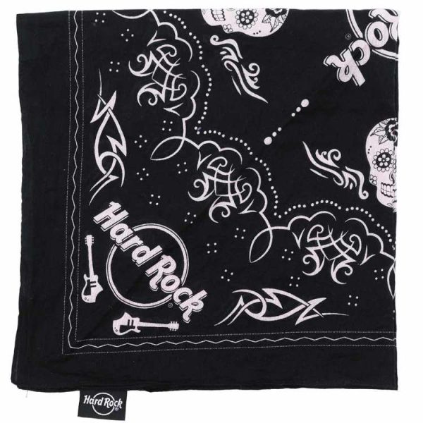Pet_Bandana_Black_Flat_Lay_2-1